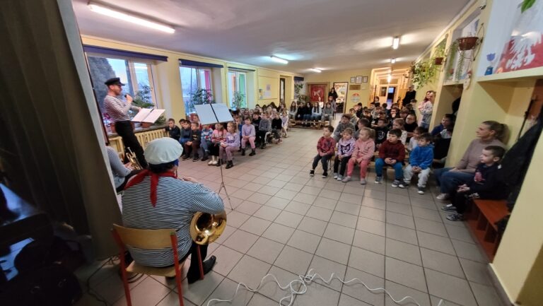 Uczniowie na koncercie Lubuskiego Biura Koncertowego